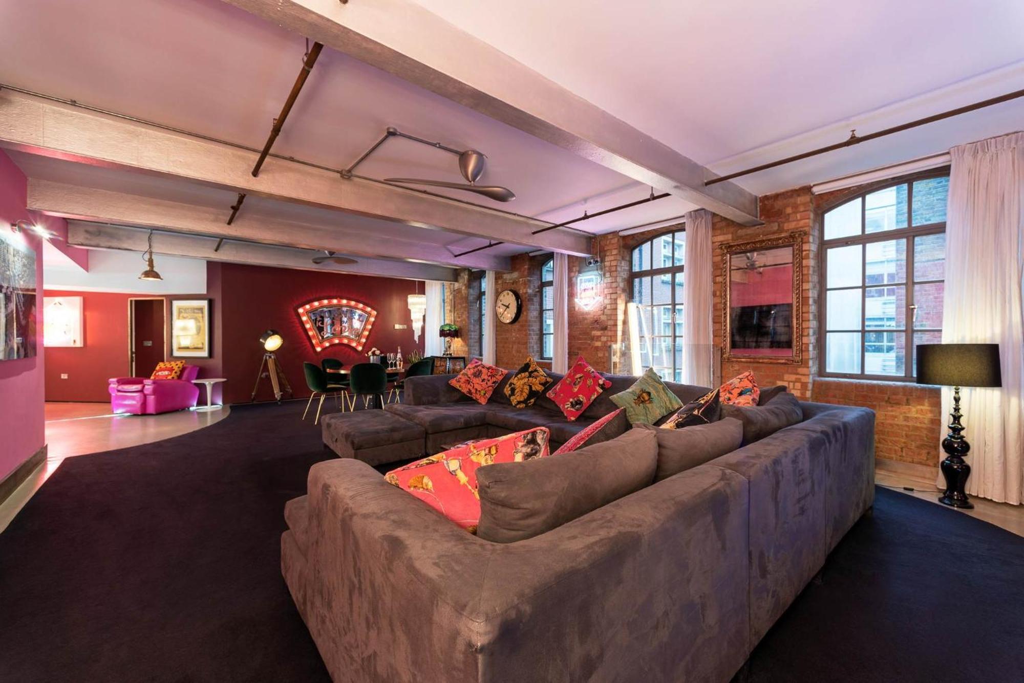 Amazingly Luxurious Loft Apartment, Soho - 3 Bedrooms, 2 Bath & Office Londen Buitenkant foto