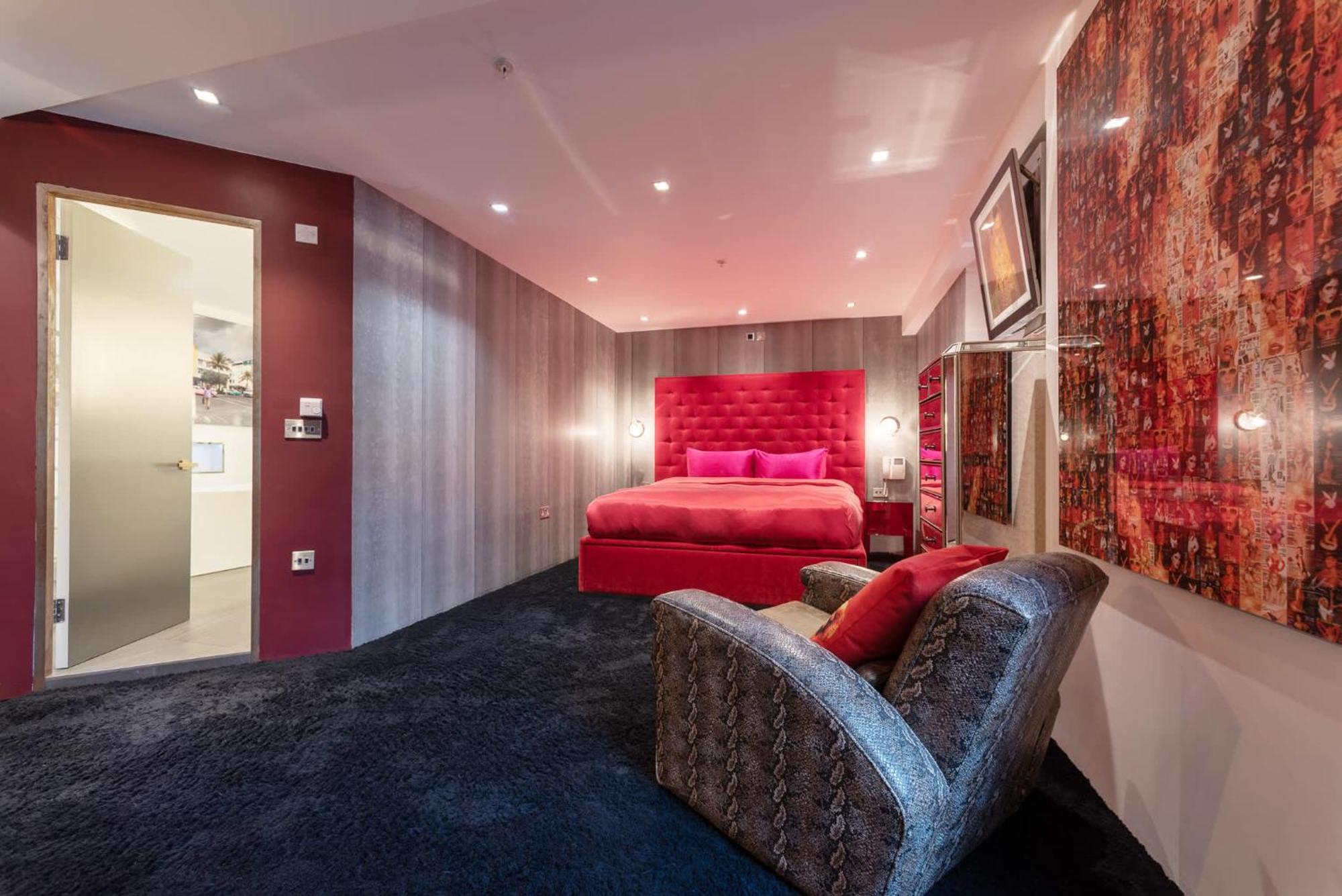 Amazingly Luxurious Loft Apartment, Soho - 3 Bedrooms, 2 Bath & Office Londen Buitenkant foto