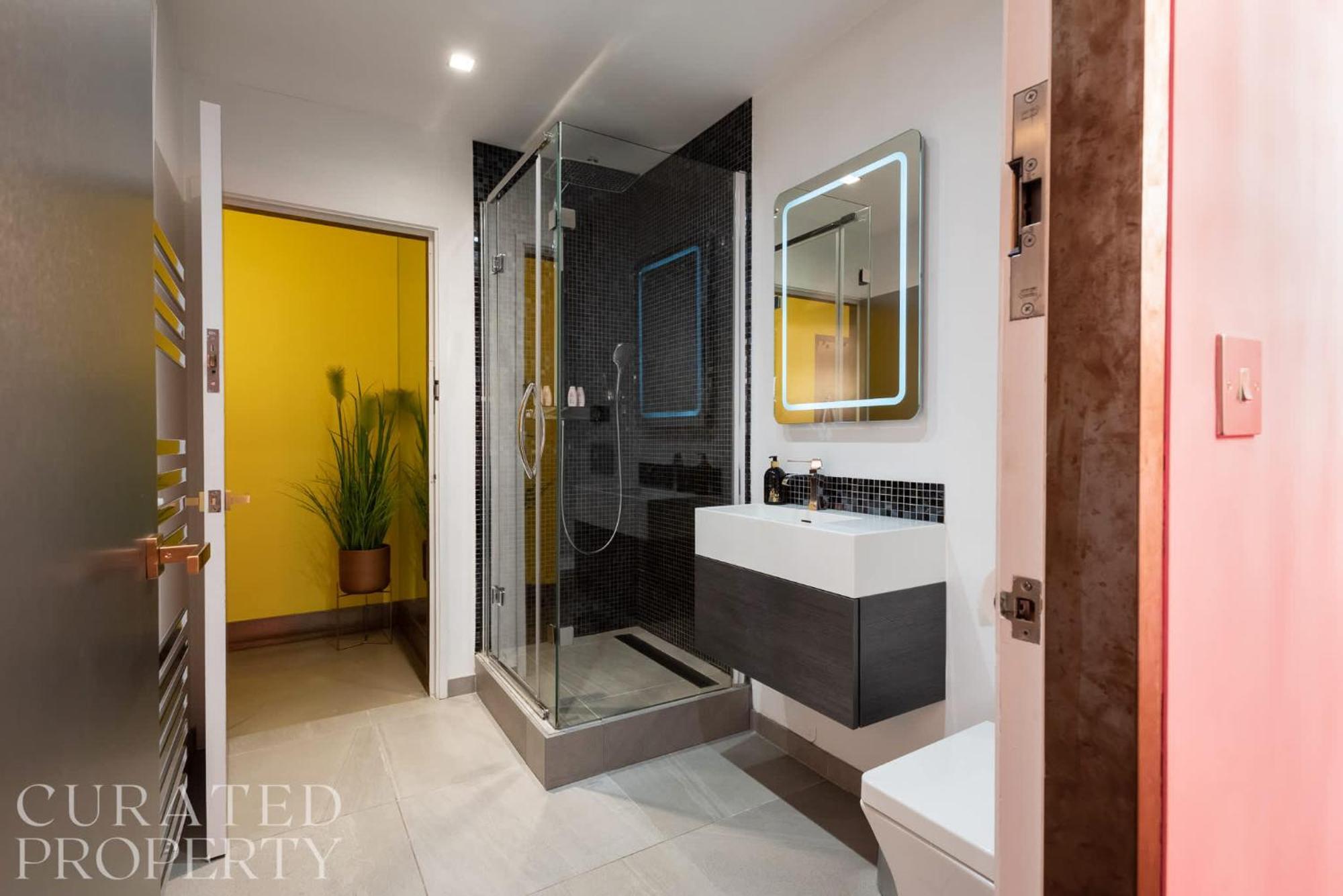 Amazingly Luxurious Loft Apartment, Soho - 3 Bedrooms, 2 Bath & Office Londen Buitenkant foto