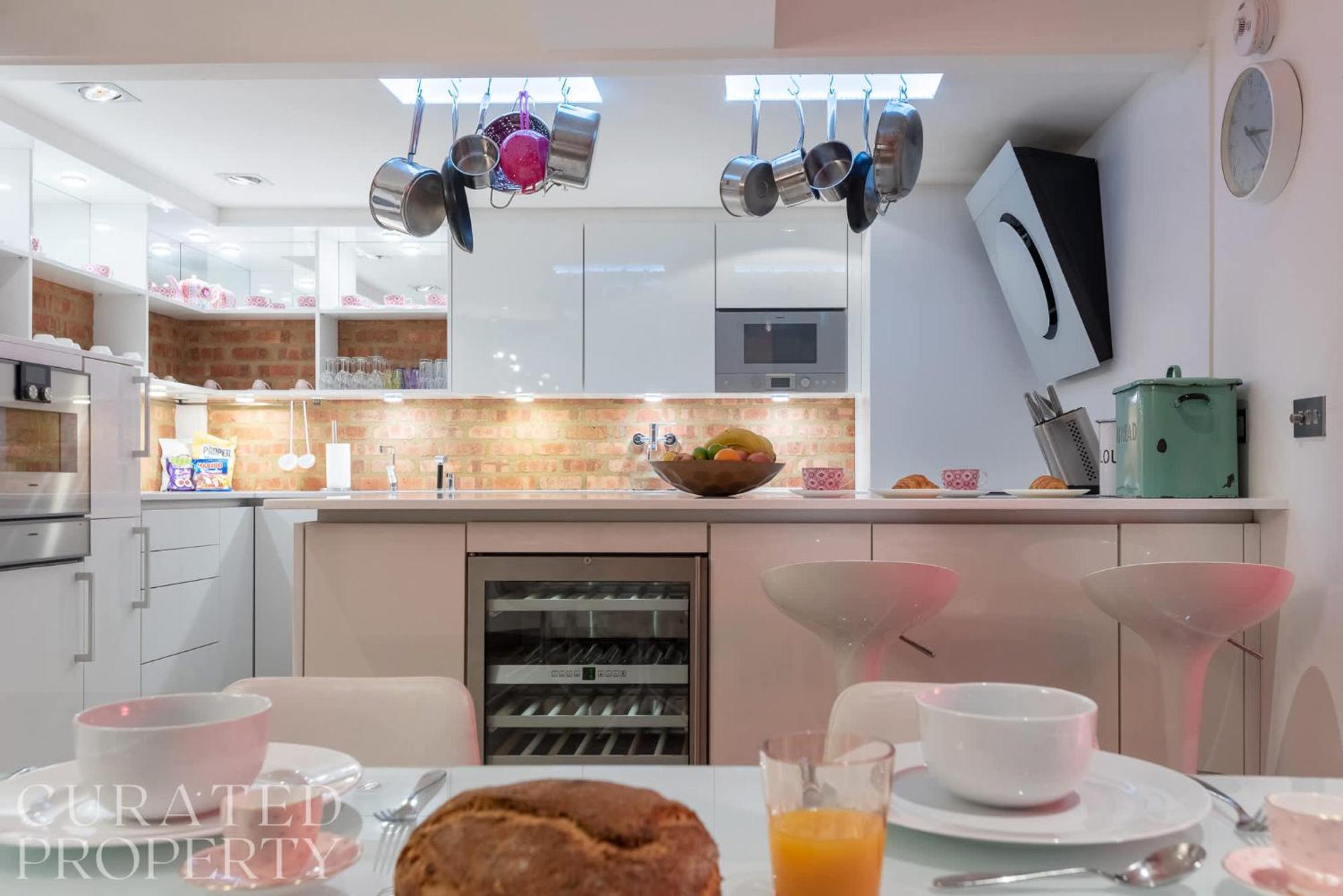 Amazingly Luxurious Loft Apartment, Soho - 3 Bedrooms, 2 Bath & Office Londen Buitenkant foto