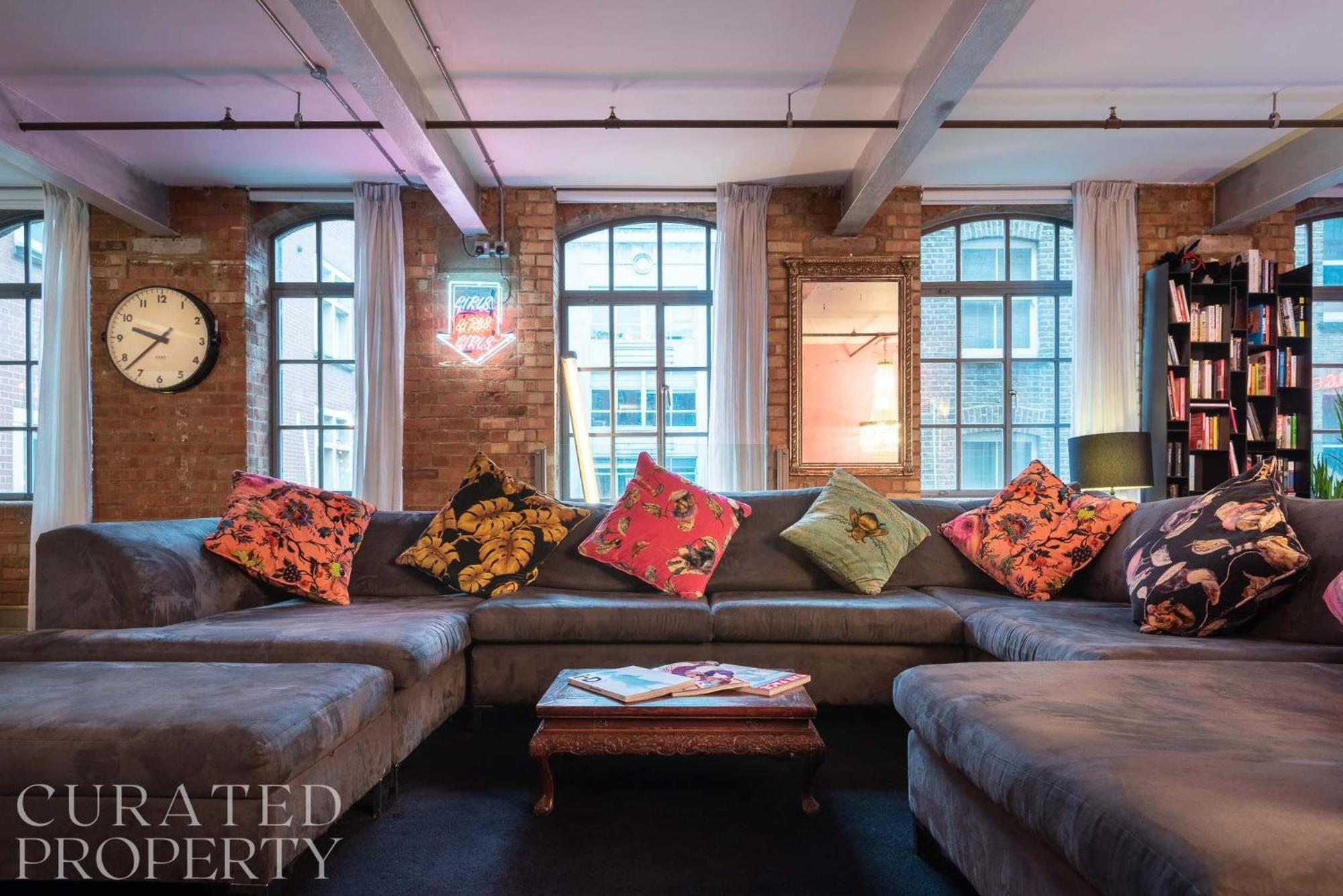 Amazingly Luxurious Loft Apartment, Soho - 3 Bedrooms, 2 Bath & Office Londen Buitenkant foto